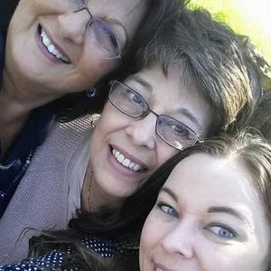 Meet your Posher, Debbie